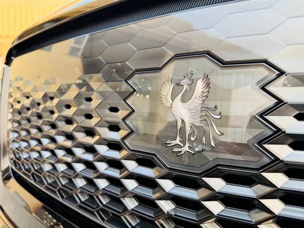 Shiji 2024 3.5L PHEV Basic Edition купить на сайте DeffCars