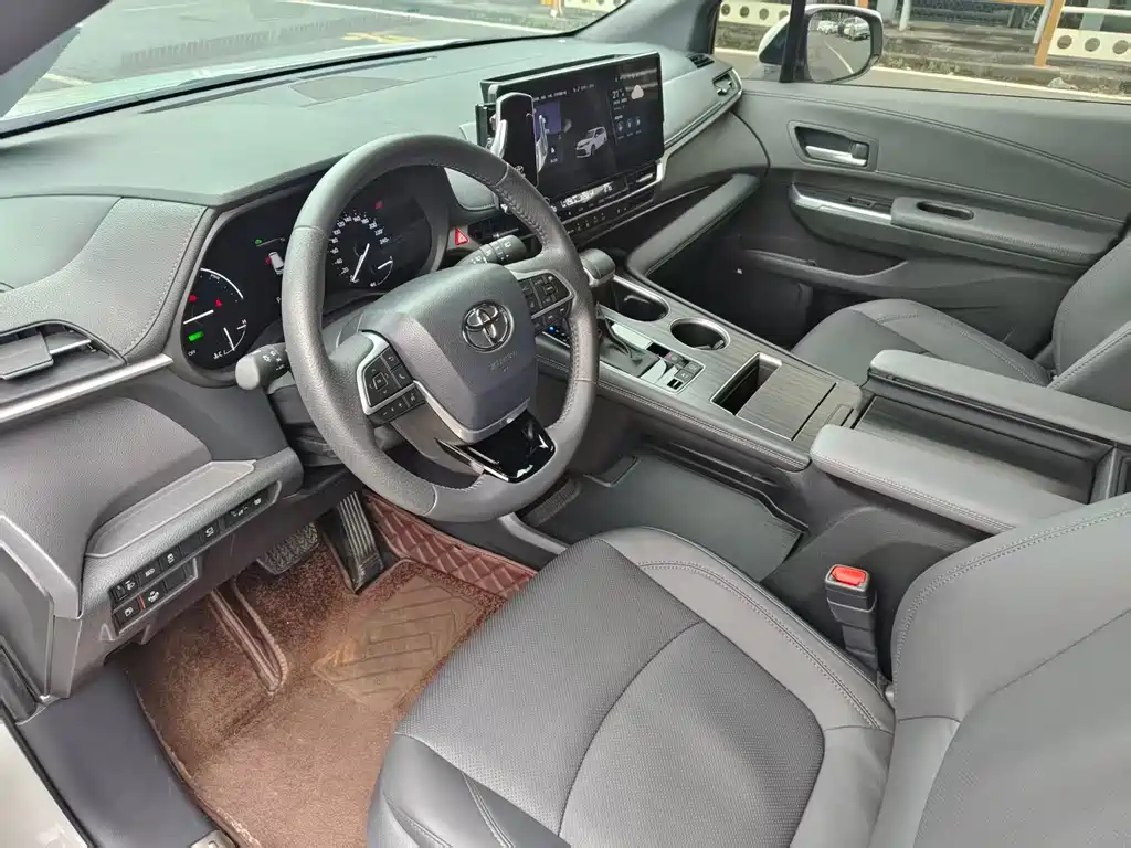 SIENNA 2024 2.5L hybrid four-wheel drive premium version купить на сайте DeffCars