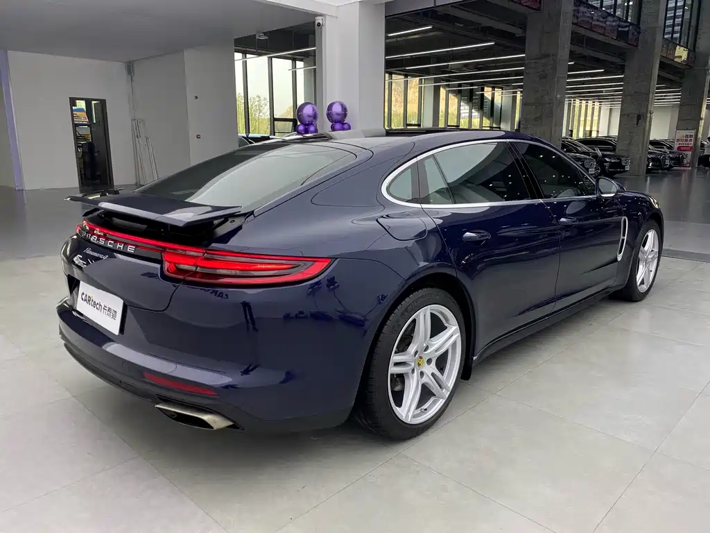 Panamera 2017 Panamera 4 Executive Extended Edition 3.0T купить на сайте DeffCars