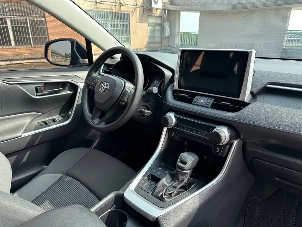 Wilanda 2022 2.0L CVT two-wheel drive leading version купить на сайте DeffCars