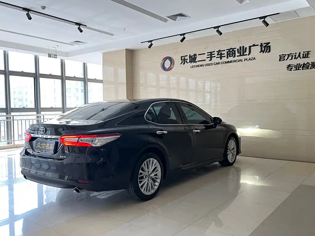 Camry 2019 facelift 2.5G Deluxe Edition купить на сайте DeffCars