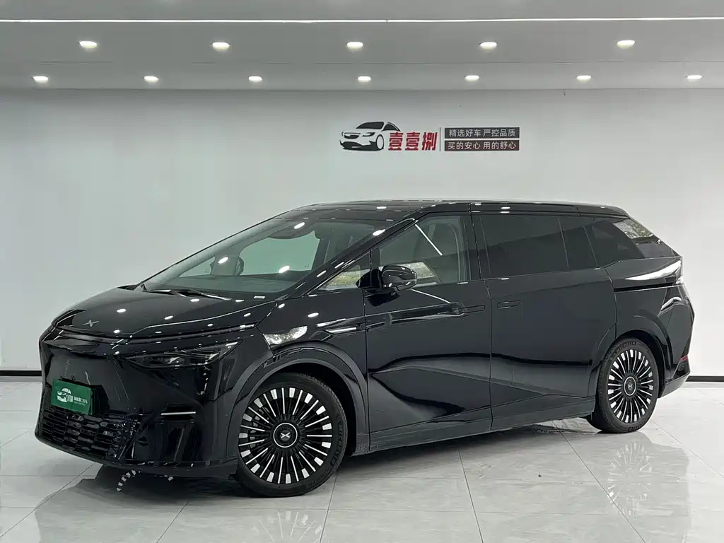 Xpeng X9 2025 pure electric 740 long battery life Max купить на сайте DeffCars