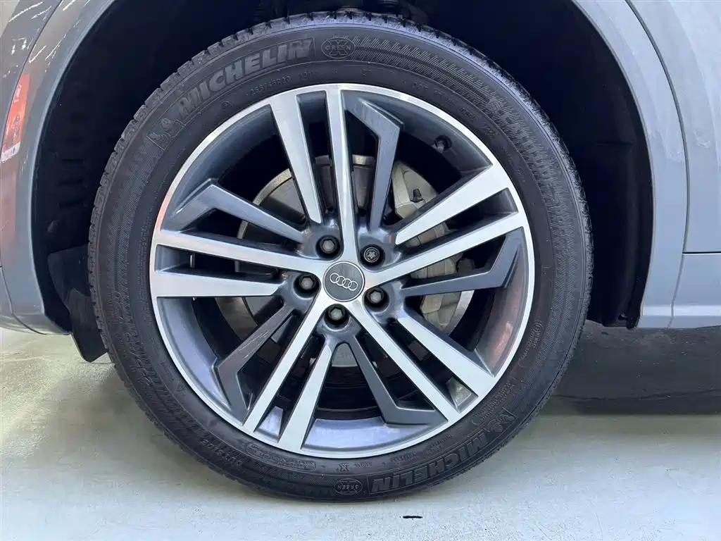 Audi Q5L 2020 45 TFSI exclusive fashion model купить на сайте DeffCars