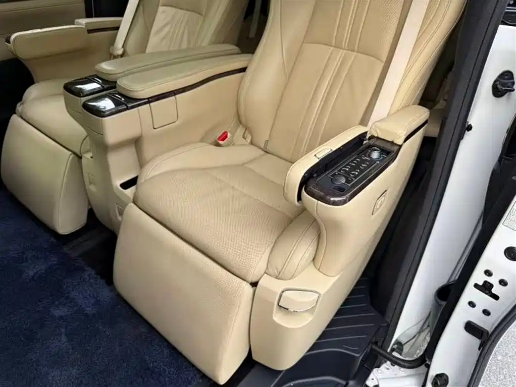 Wilfa 2019 Shuangqing 2.5L HV Premium Edition купить на сайте DeffCars