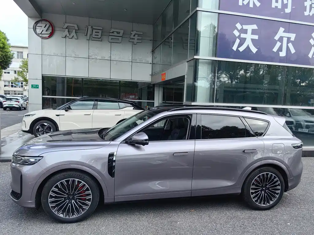 Lantu FREE 2025 FREE+ four-wheel drive Qiankun version купить на сайте DeffCars