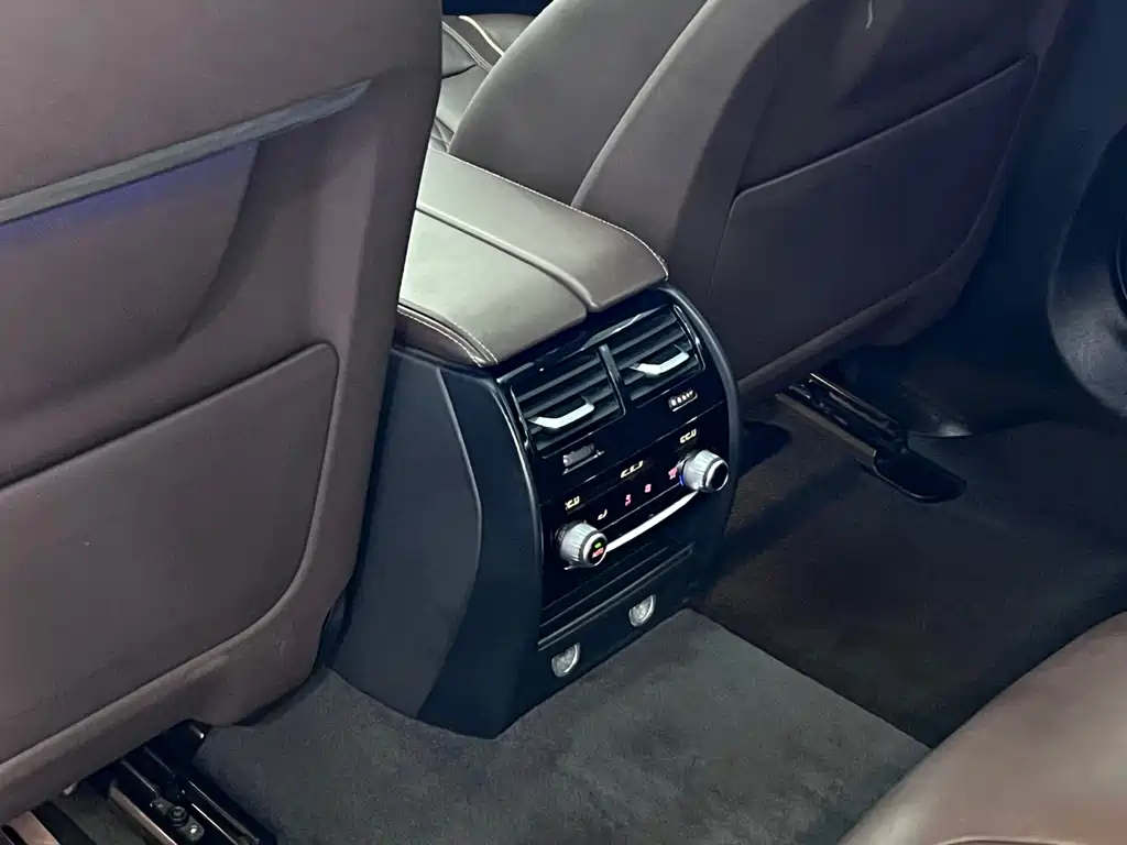 BMW 5 Series 2019 530Li Exclusive Luxury Package купить на сайте DeffCars