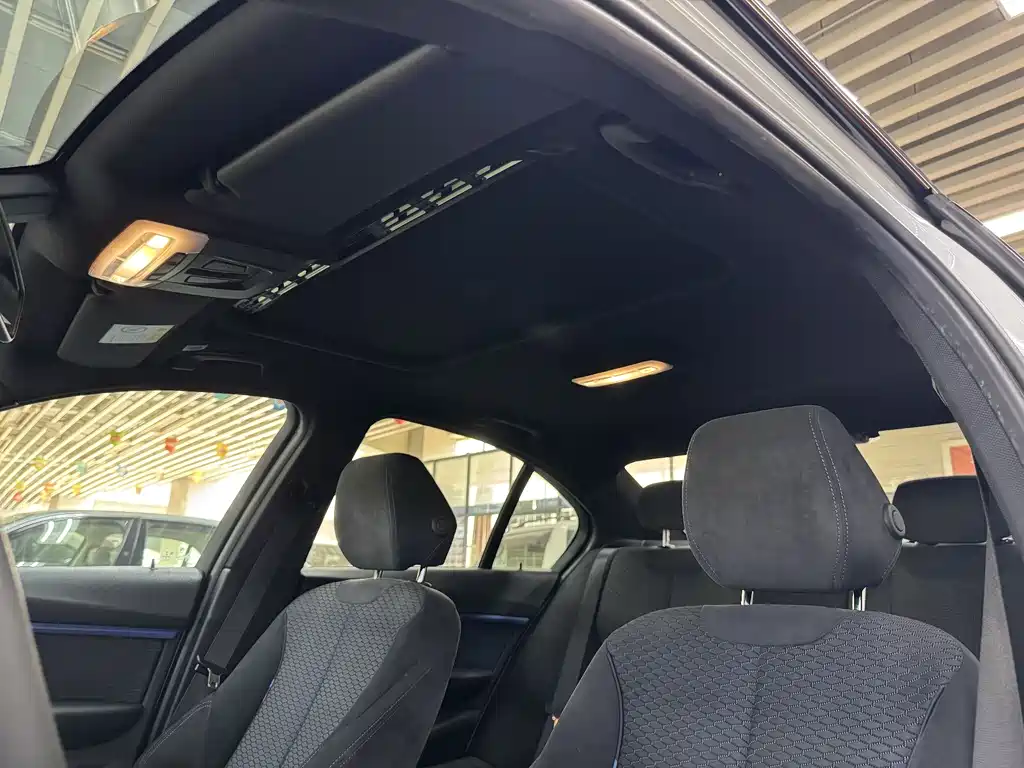 BMW 3 Series 2018 320i M Sports Package купить на сайте DeffCars