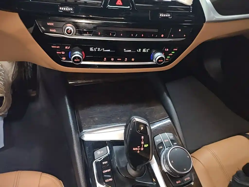 BMW 5 Series 2018 528Li Special Edition launched купить на сайте DeffCars