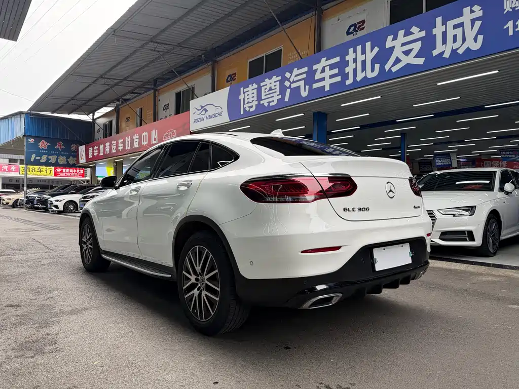 Mercedes-Benz GLC Coupe 2020 GLC 300 4MATIC Coupe SUV купить на сайте DeffCars