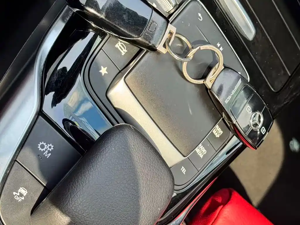 Mercedes-Benz A-Class AMG 2022 AMG A 35 L 4MATIC купить на сайте DeffCars