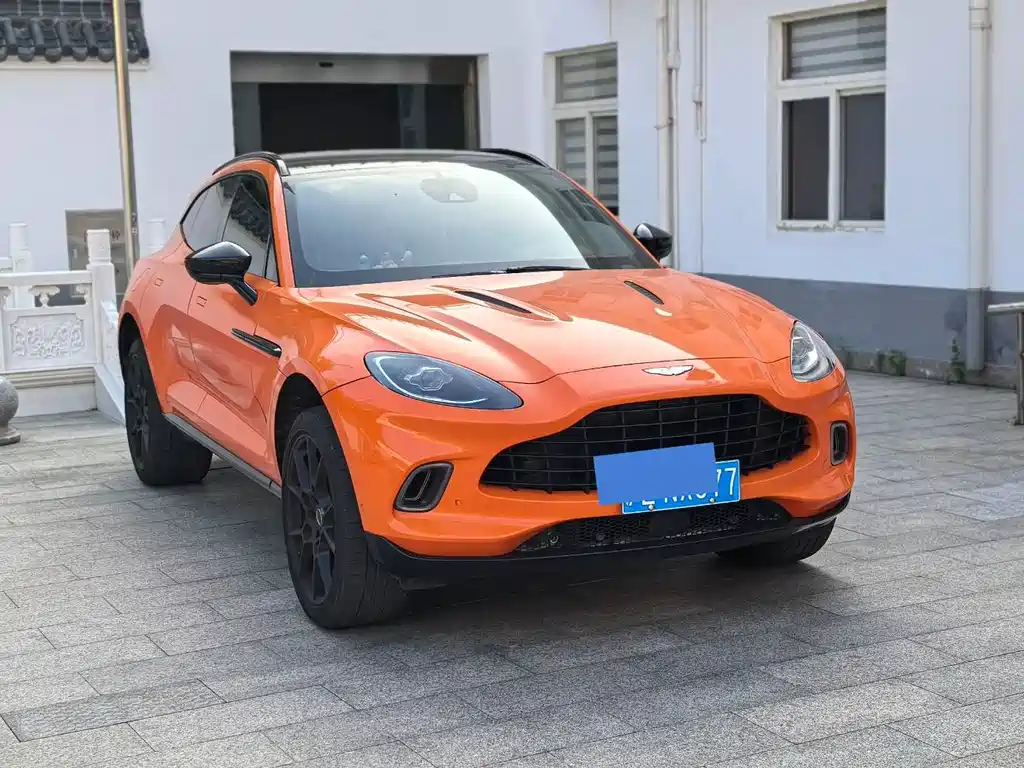 Aston Martin DBX 2022 4.0T V8 купить на сайте DeffCars