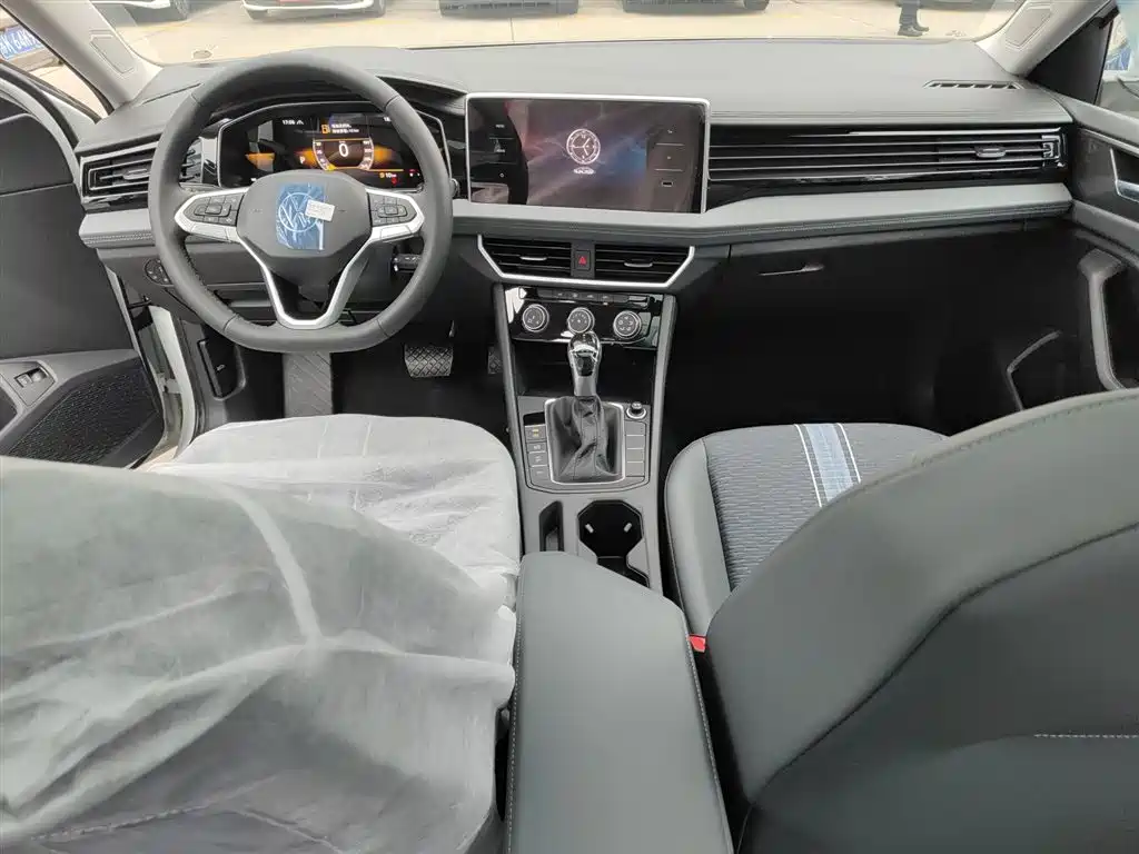 Sagitar 2025 facelift 200TSI DSG flyover version купить на сайте DeffCars
