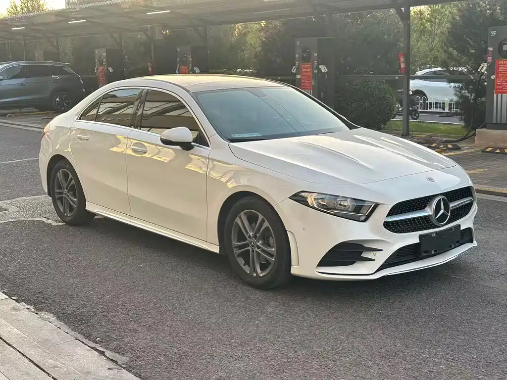 Mercedes-Benz A-Class 2021 A 180 L Sports Sedan купить на сайте DeffCars