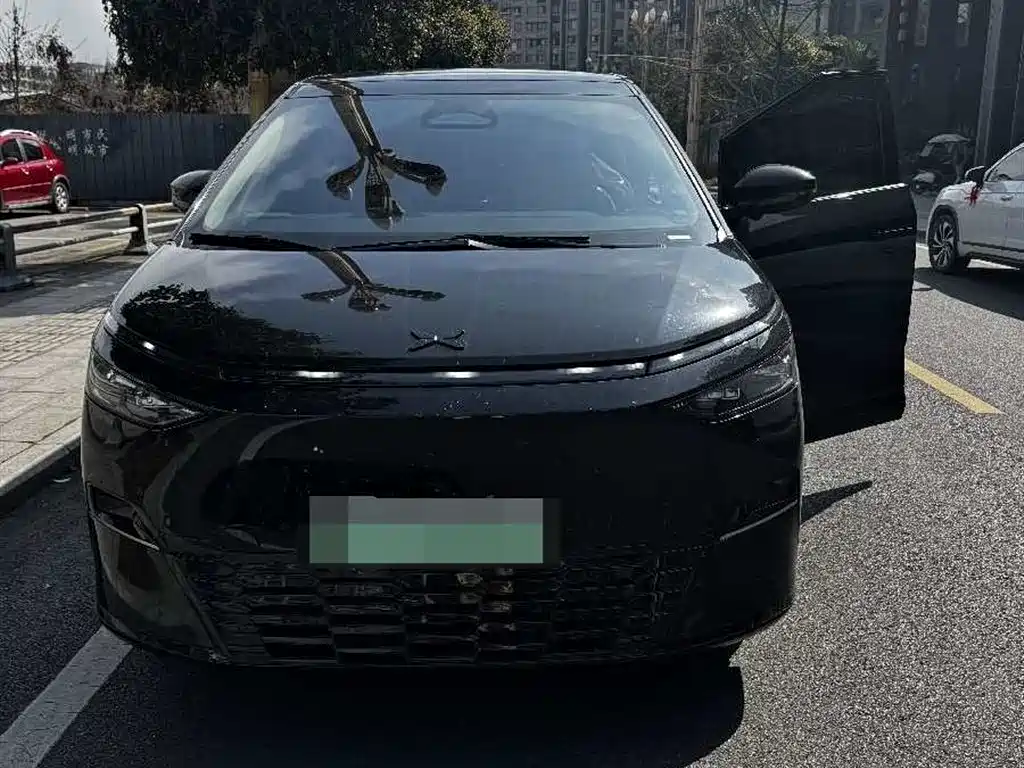 Xpeng X9 2024 model 702 super long battery life Max купить на сайте DeffCars