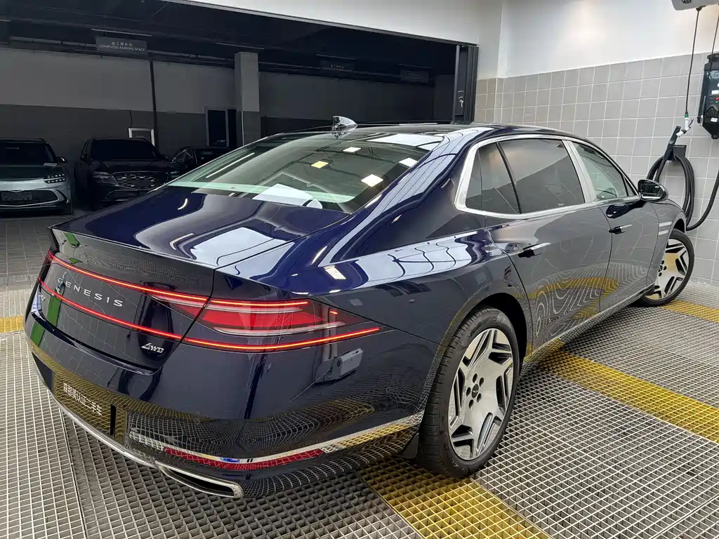 Genesis G90 2023 3.5T Executive Extended Edition купить на сайте DeffCars