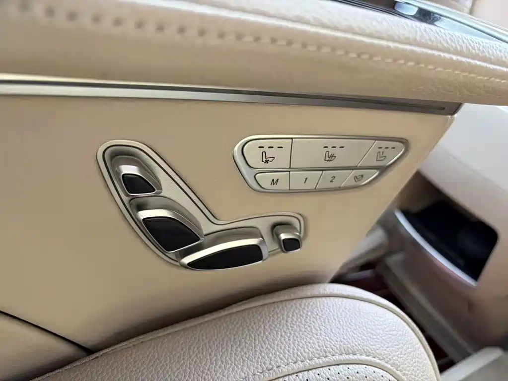 Mercedes-Benz V-Class 2020 V 260 Premium Edition купить на сайте DeffCars