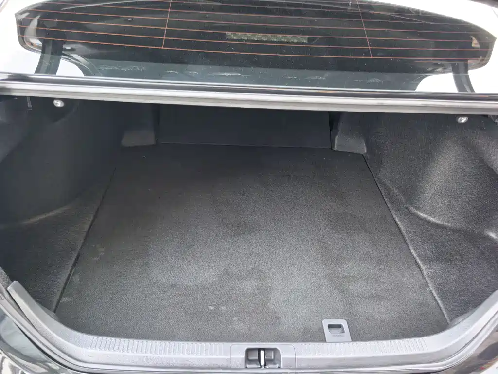 Camry 2023 2.5G Deluxe Edition купить на сайте DeffCars