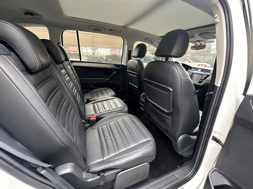 Touran 2021 Touran L 280TSI DSG expansion version 7 seats купить на сайте DeffCars