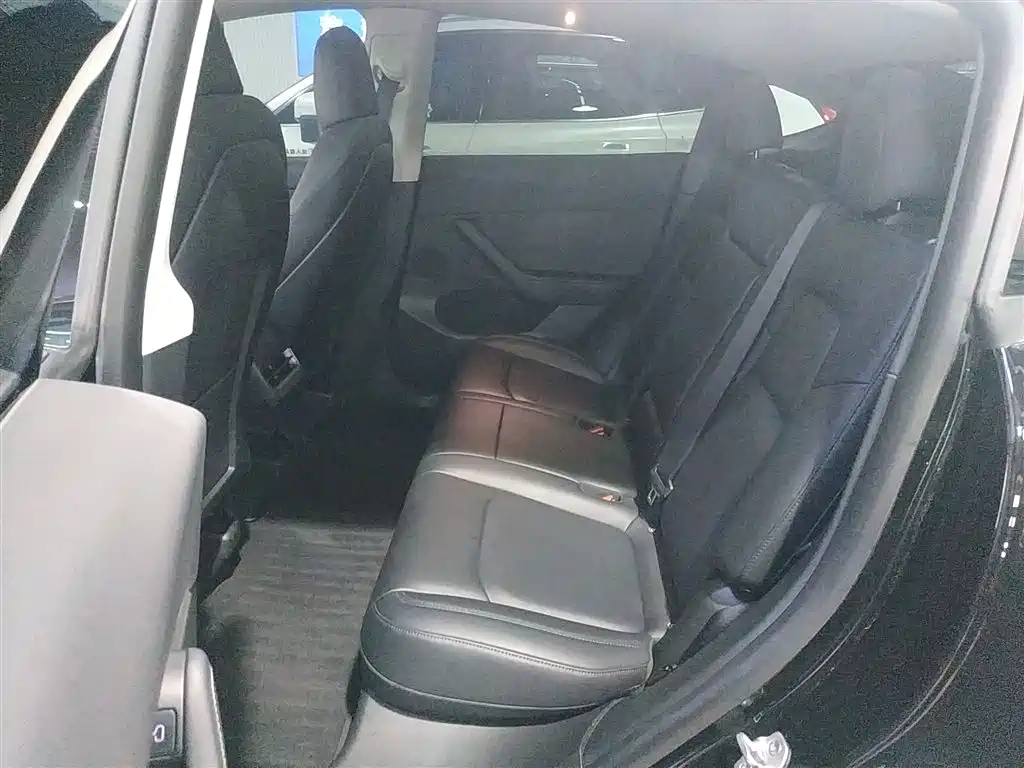 Model Y 2022 rear-wheel drive version купить на сайте DeffCars