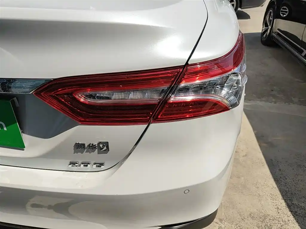 Camry 2021 2.0G Deluxe Edition купить на сайте DeffCars