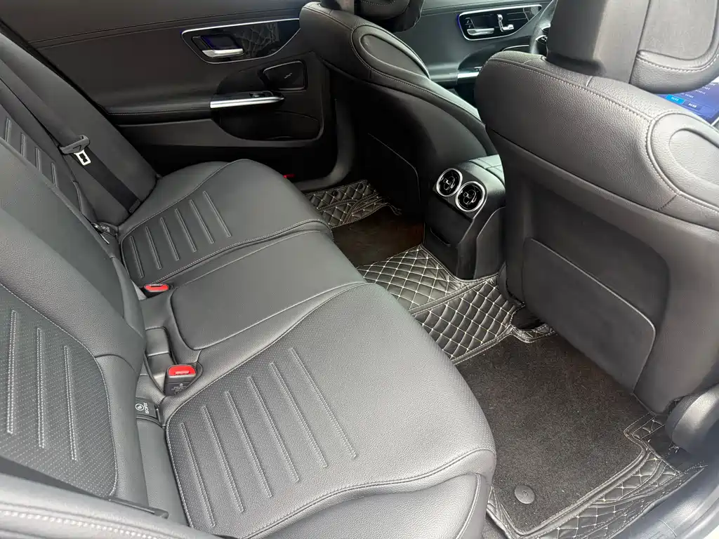 Mercedes-Benz C-Class 2023 facelift C 200 L sports version купить на сайте DeffCars