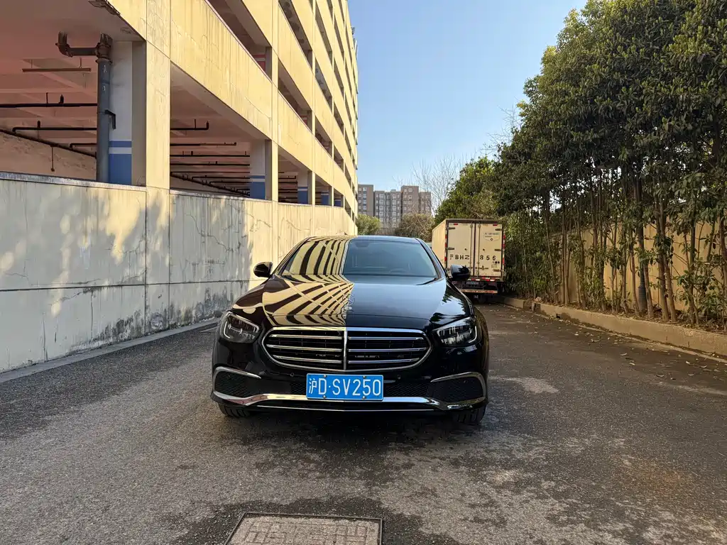 Mercedes-Benz E-Class 2023 E 300 L Luxury Model купить на сайте DeffCars