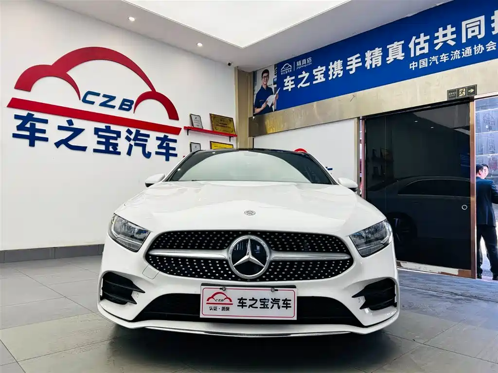 Mercedes-Benz A-Class 2019 A 180 L Sports Sedan купить на сайте DeffCars