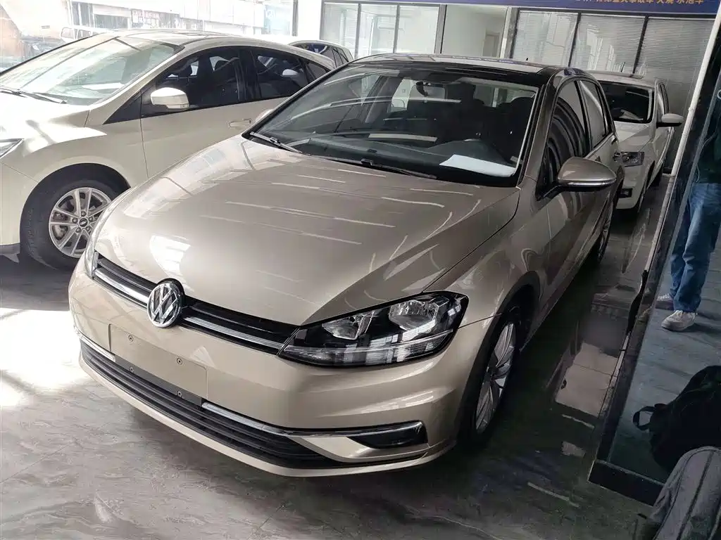 Golf 2019 200TSI DSG Comfort and Progress Edition National VI купить на сайте DeffCars