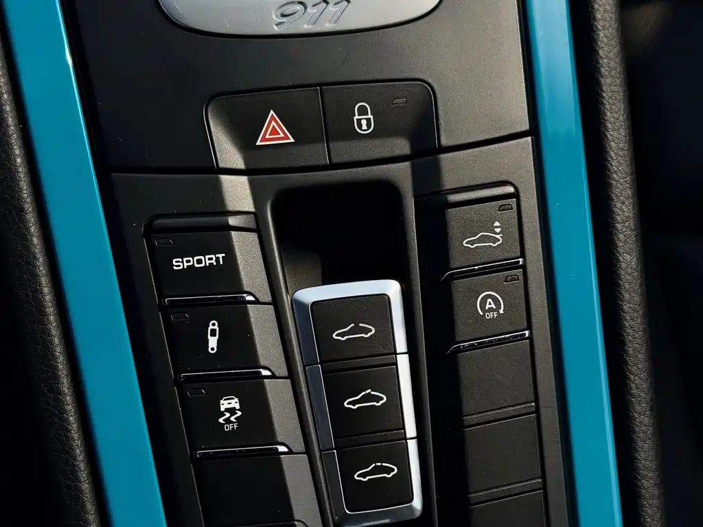 Porsche 911 2016 Carrera 3.0T купить на сайте DeffCars