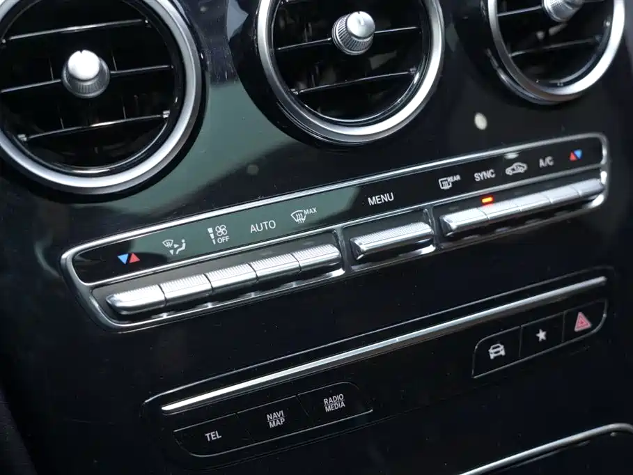 Mercedes-Benz GLC coupe 2022 facelift GLC 260 4MATIC coupe SUV купить на сайте DeffCars