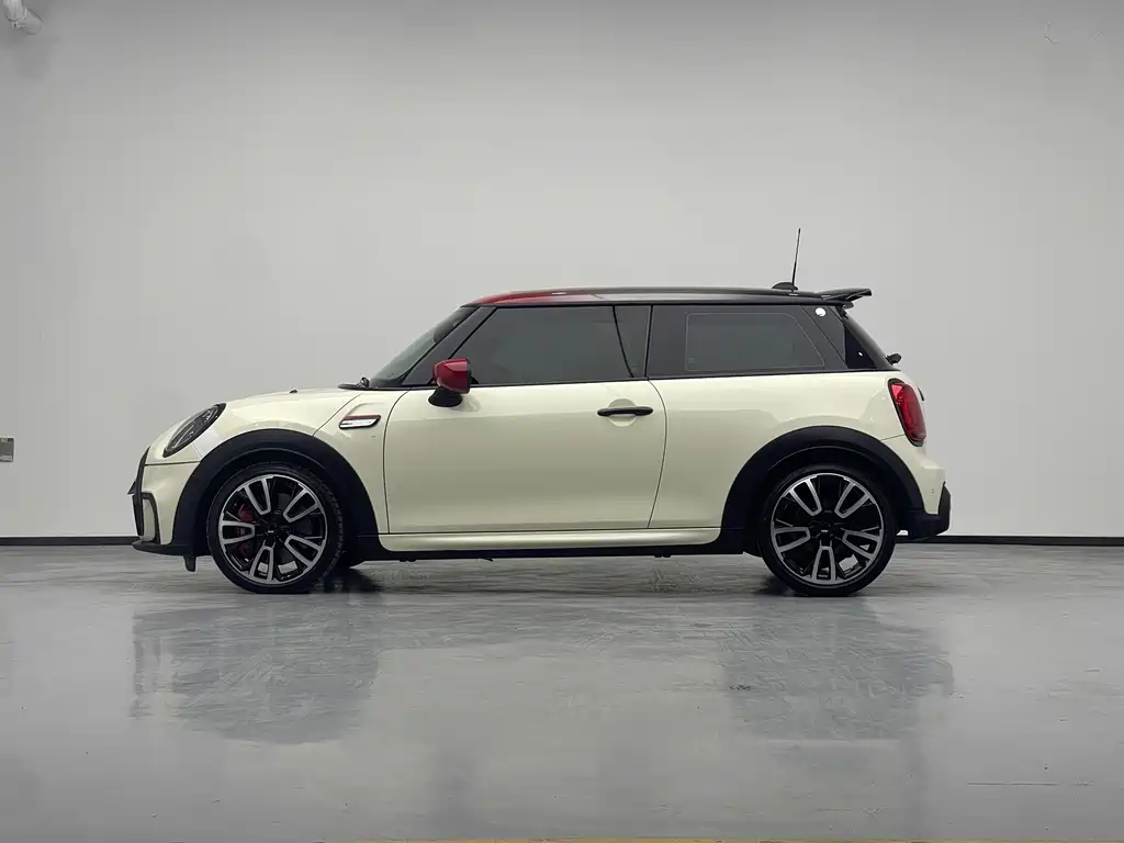 MINI JCW 2023 2.0T JOHN COOPER WORKS Pat Moss Commemorative Edition купить на сайте DeffCars
