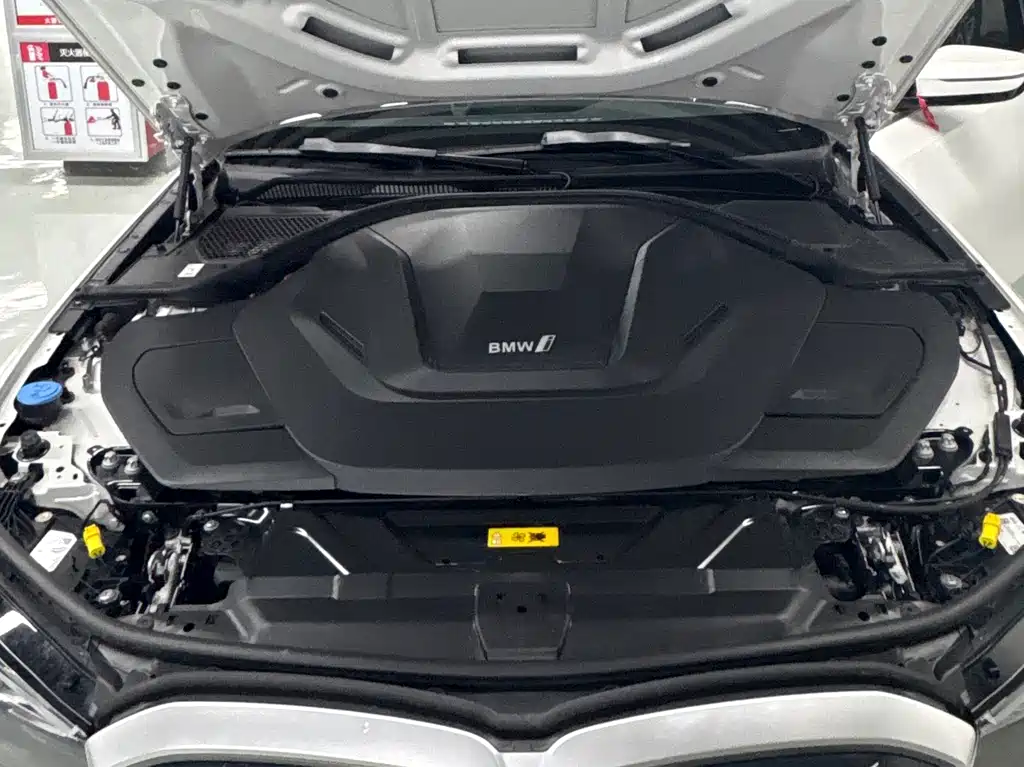 BMW i3 2024 eDrive 35 L купить на сайте DeffCars