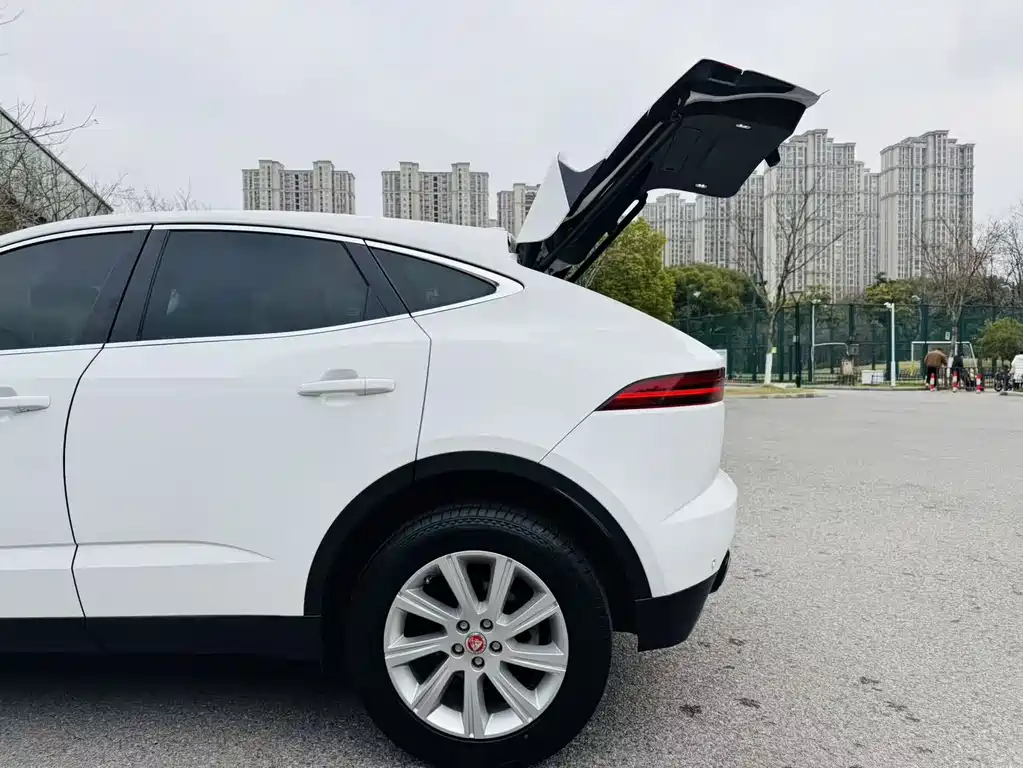 Jaguar E-PACE 2018 P200 National V купить на сайте DeffCars