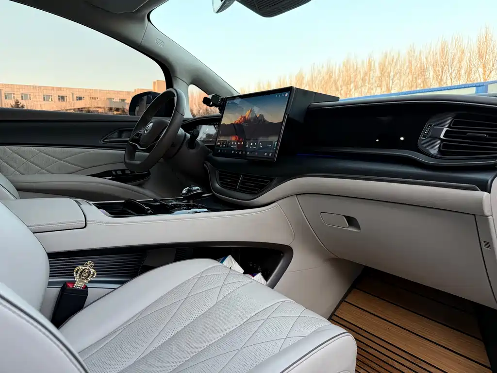 Denza D9 2022 DM-i 970 four-wheel drive flagship model купить на сайте DeffCars