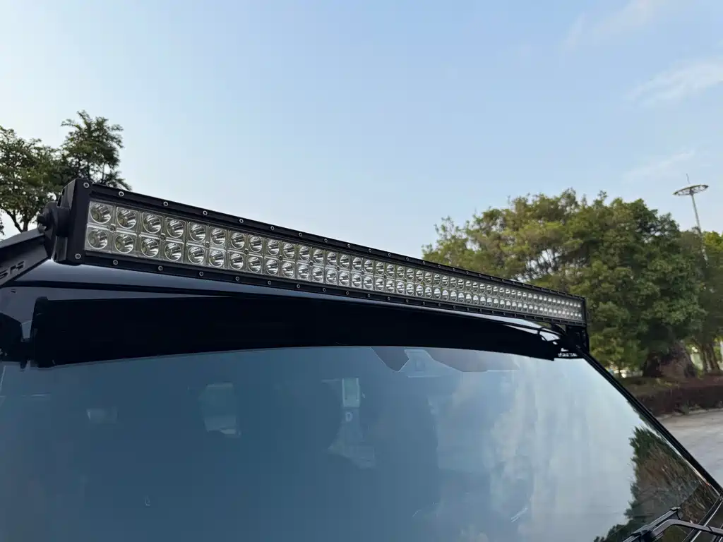 Beijing off-road BJ40 2023 2.0D automatic four-wheel drive Blade Hero Edition knight type (front and rear electronically controlled locks) купить на сайте DeffCars