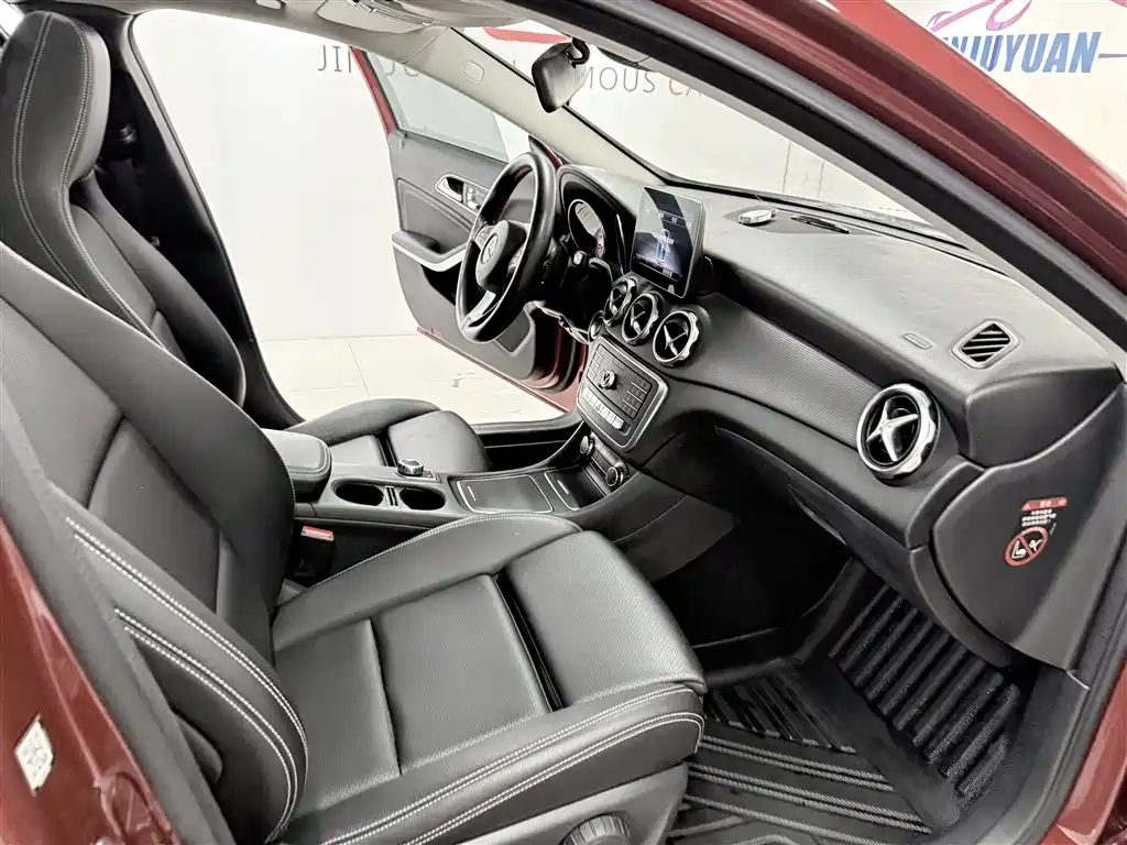 Mercedes-Benz GLA 2018 GLA 200 Dynamic купить на сайте DeffCars
