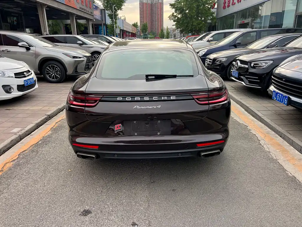 Panamera 2017 Panamera 4 Executive Extended Edition 3.0T купить на сайте DeffCars