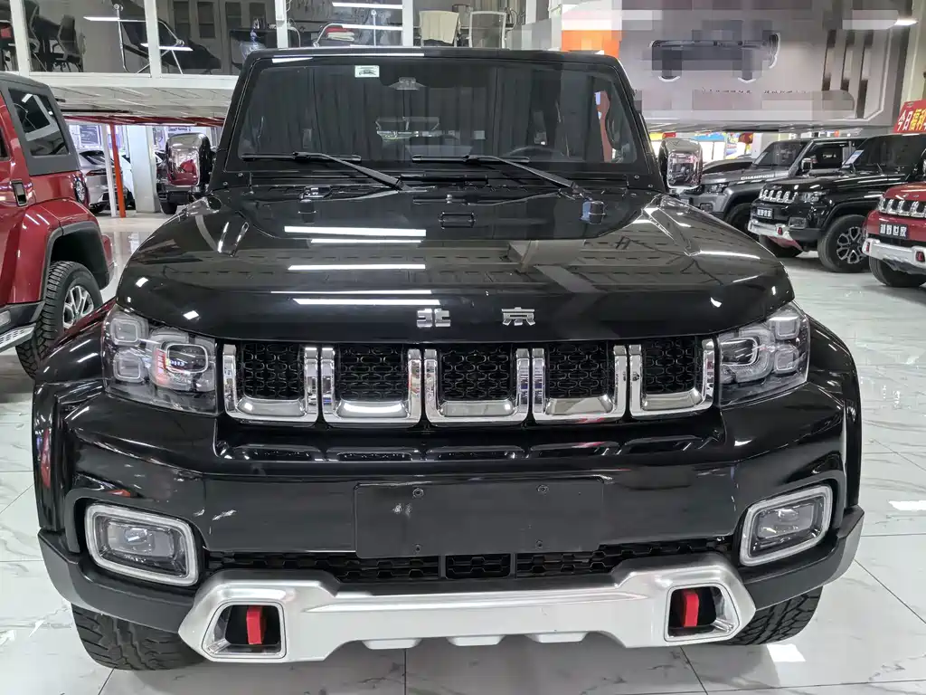 Beijing off-road BJ40 2023 2.0T automatic four-wheel drive city hunter version knight type купить на сайте DeffCars