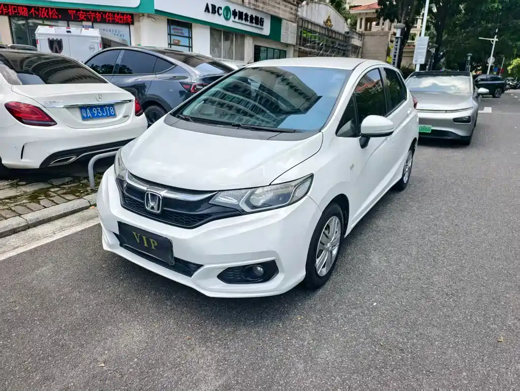 Fit 2018 1.5L CVT Comfort Edition купить на сайте DeffCars