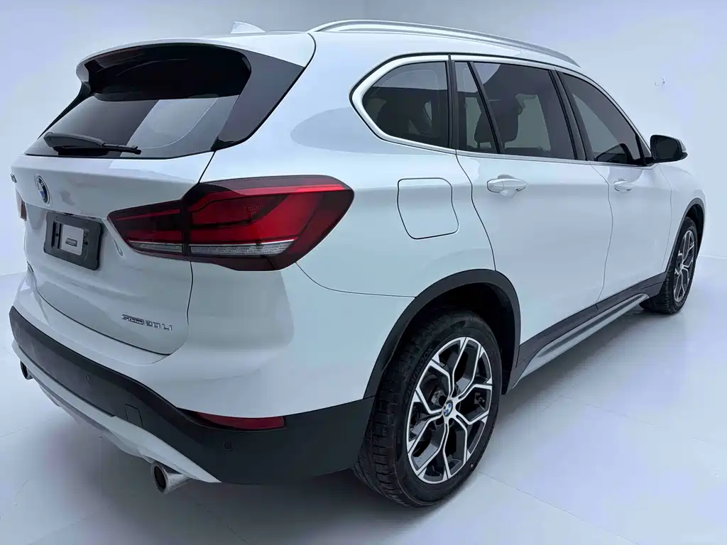 BMW X1 2022款 sDrive20Li 时尚型 купить на сайте DeffCars