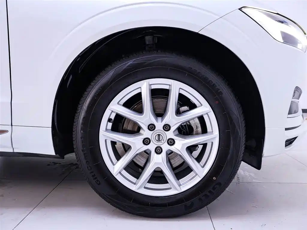 Volvo XC60 2020 T5 four-wheel drive Zhiyi Luxury Edition купить на сайте DeffCars
