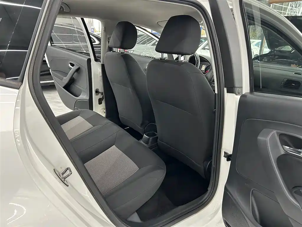 Polo 2018 1.5L manual safe driving model купить на сайте DeffCars