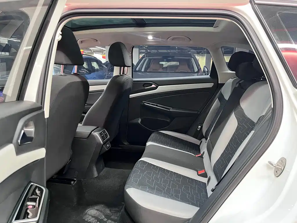 Jetta VS7 2022 280TSI automatic aggressive version купить на сайте DeffCars