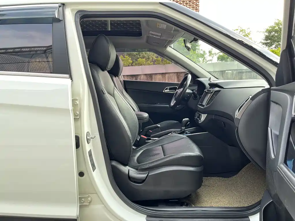 Beijing Hyundai ix25 2015 1.6L automatic two-wheel drive intelligent GLS купить на сайте DeffCars