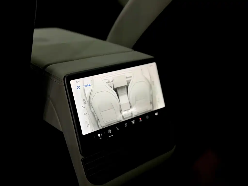 Model Y L 2025 long-range all-wheel drive version купить на сайте DeffCars