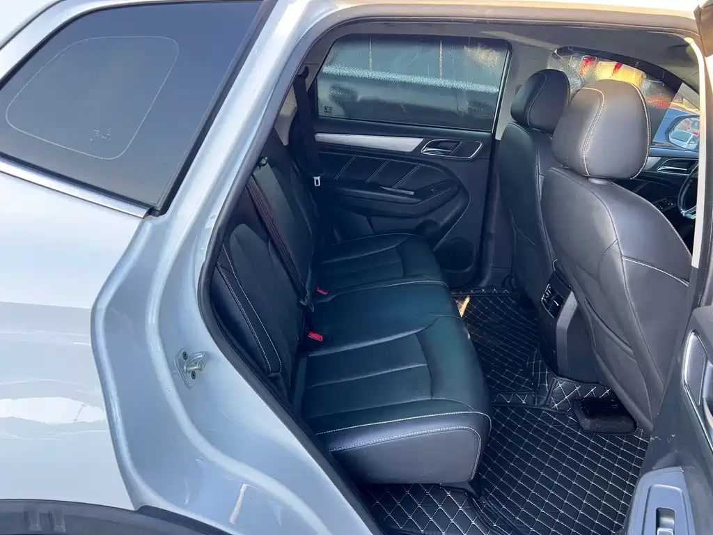 Roewe RX5 2018 20T two-wheel drive automatic flagship version купить на сайте DeffCars