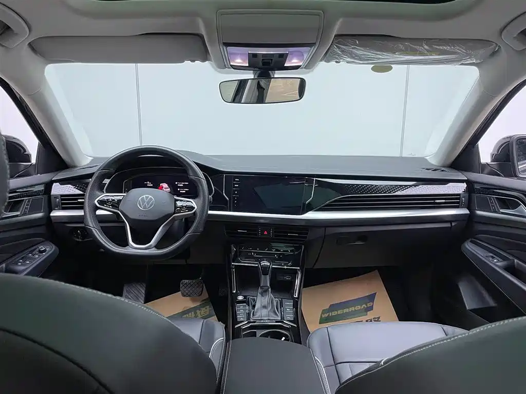 Passat New Energy 2023 430PHEV Hybrid Elite Edition купить на сайте DeffCars