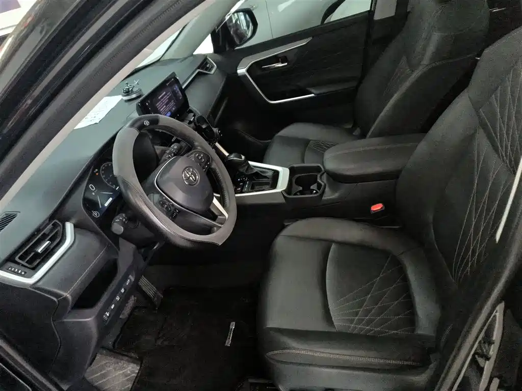 RAV4 Rongfang 2024 2.0L CVT two-wheel drive fashion Plus version купить на сайте DeffCars