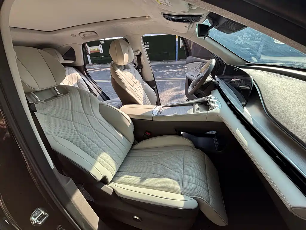 Yaoguang C-DM 2024 1.5T long battery life Pro купить на сайте DeffCars