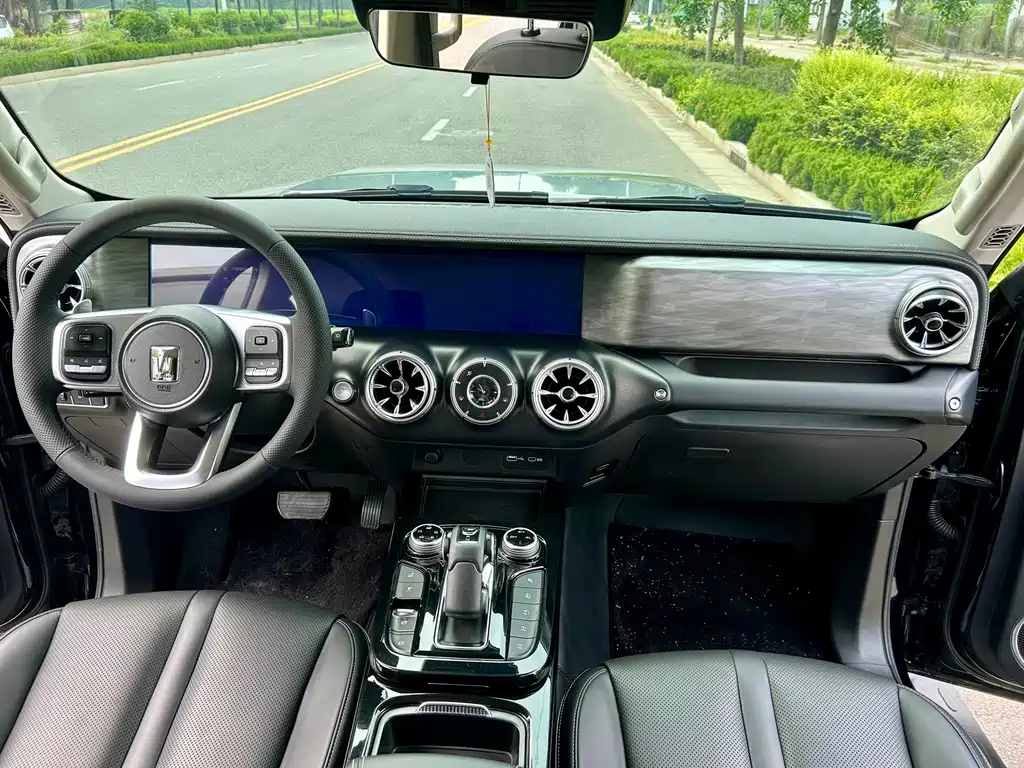Tank 300 2021 Cross Country 2.0T Conqueror купить на сайте DeffCars